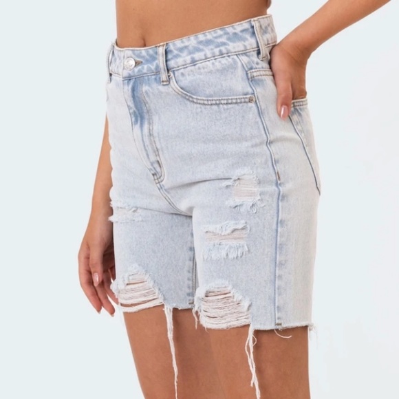 NWT‼️ Edikted Bondi Biker Jean Shorts - Picture 3 of 9